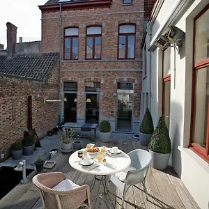 4* Couette-café Asinello
